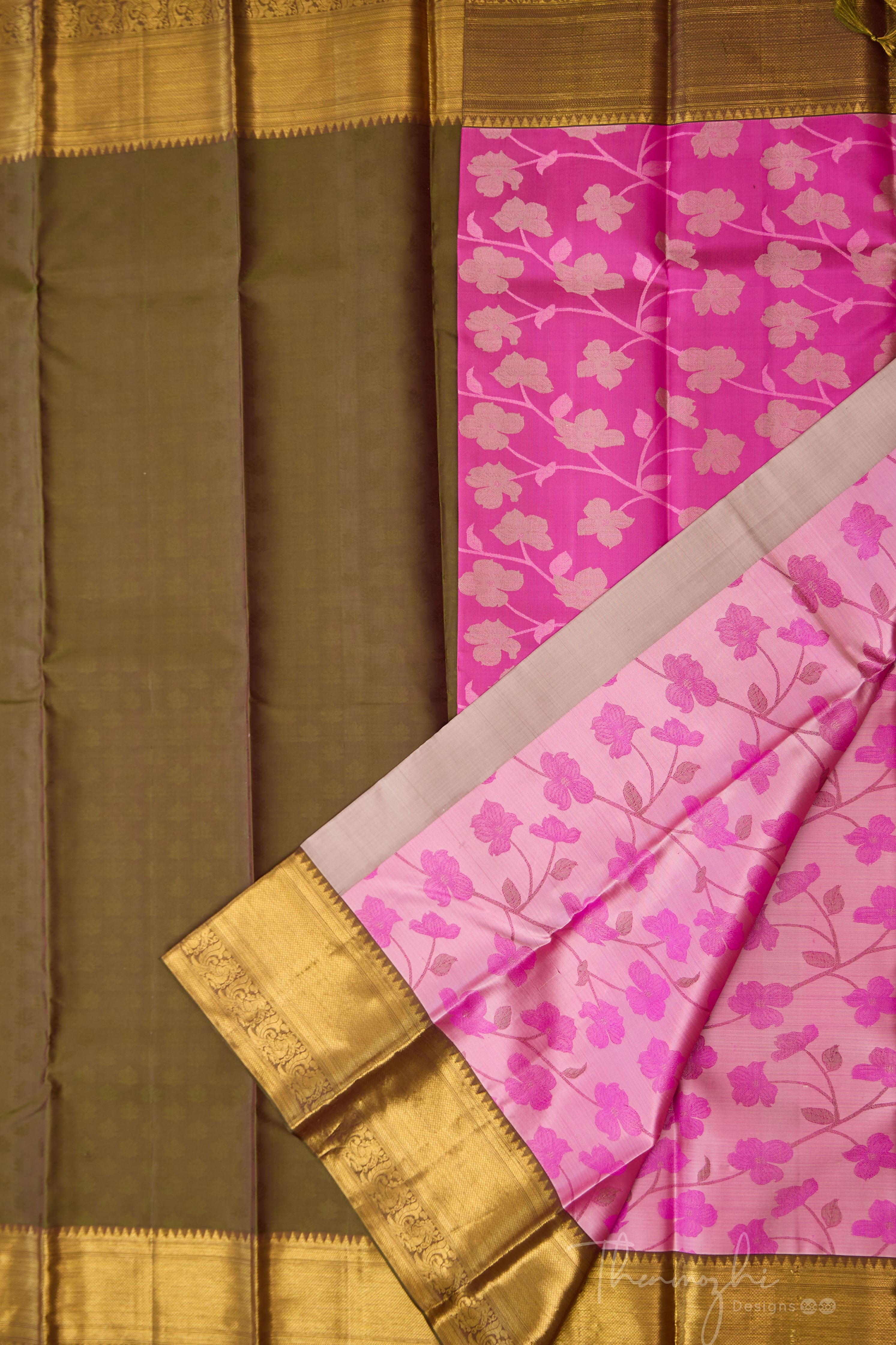 Onion Pink Floral Pure Silk Saree (Green Border)