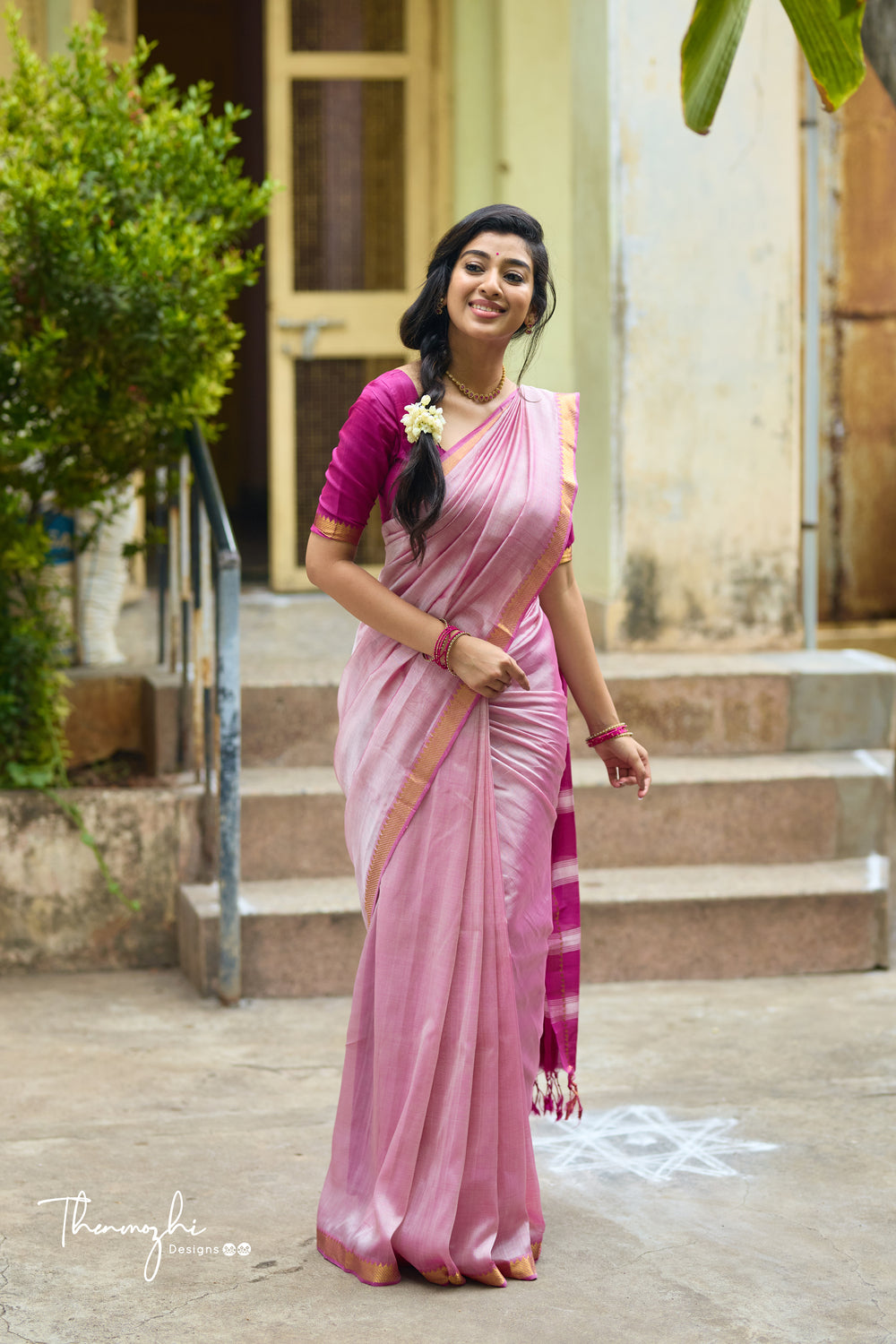 Pink - Pure Handwoven Mangalagiri Silk Cotton Pattu Saree with Zari Border 11