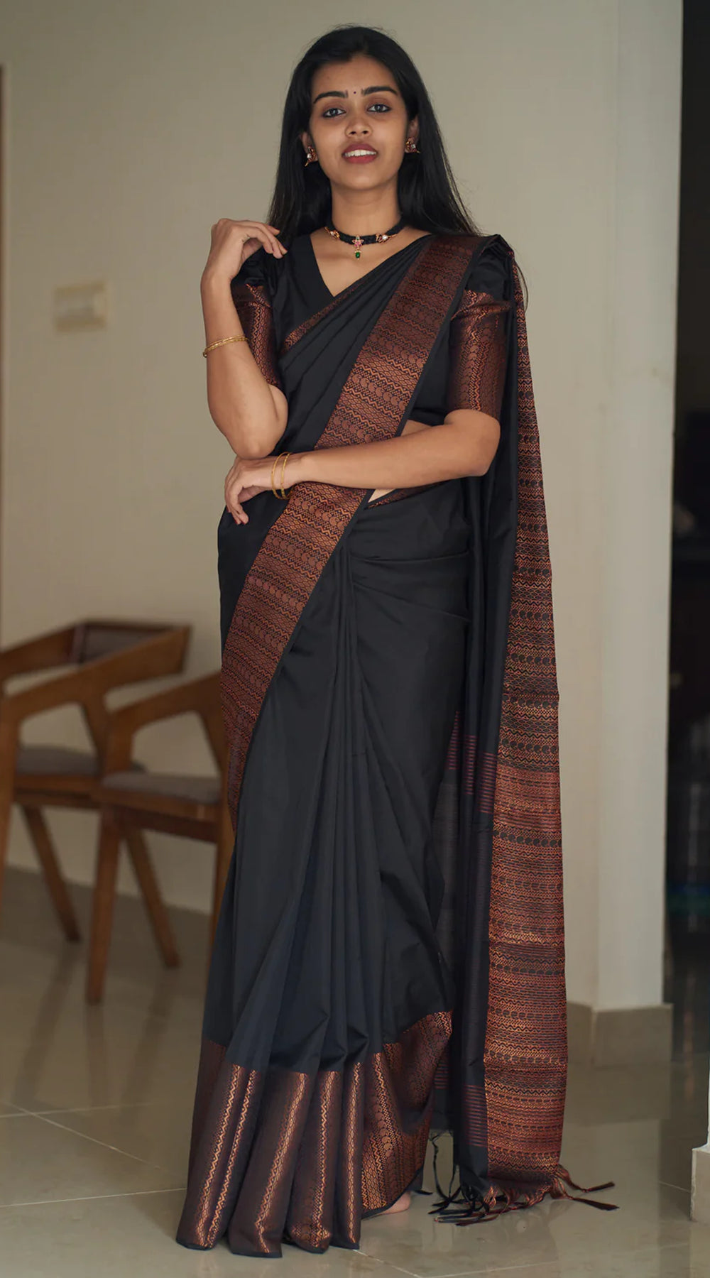 Stunning big border Kanchi saree | Silk saree blouse designs patterns, Silk  saree blouse designs, Saree blouse designs