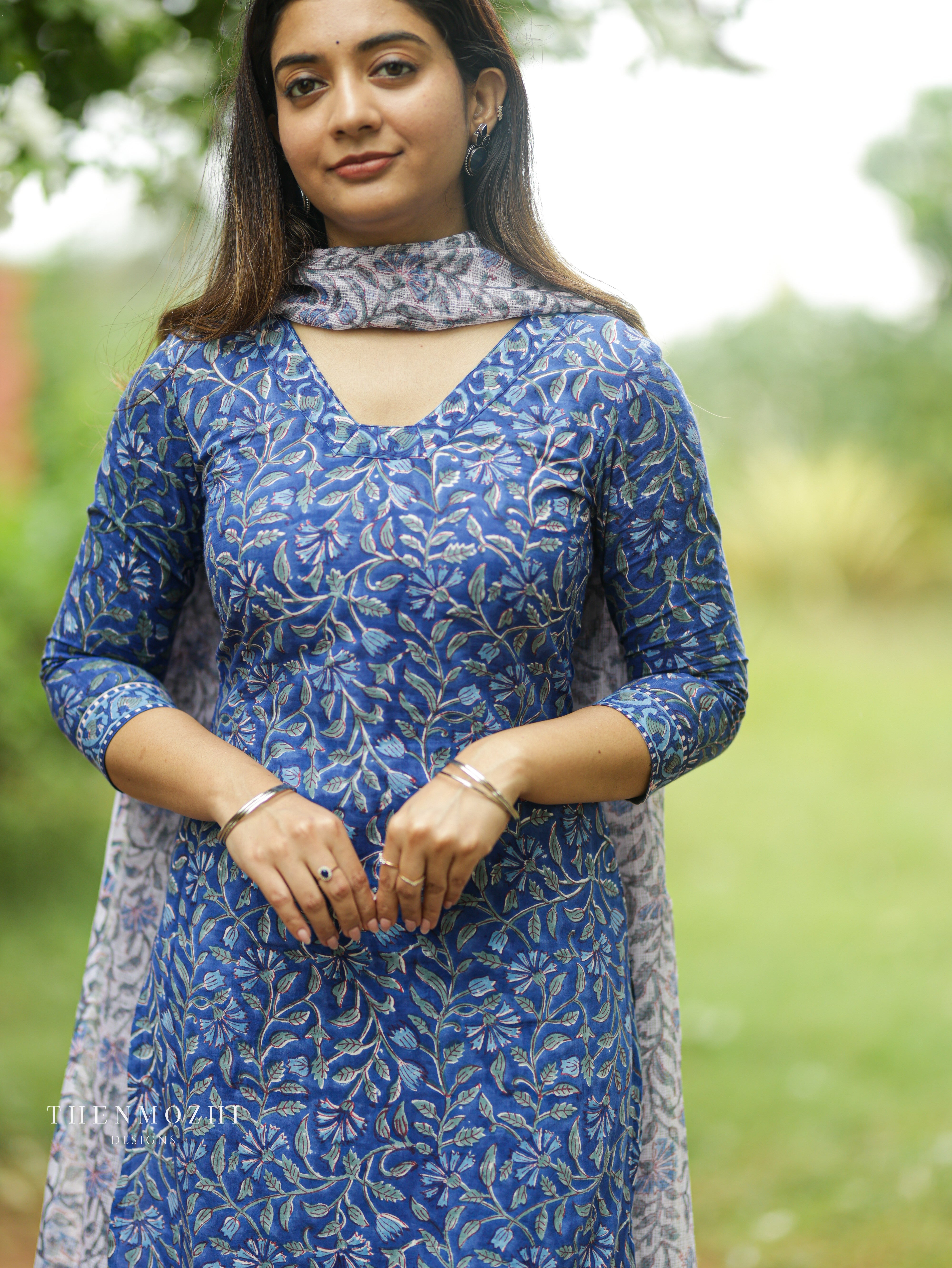 Back Corset-Style Lacing Royal blue block printed salwar suit