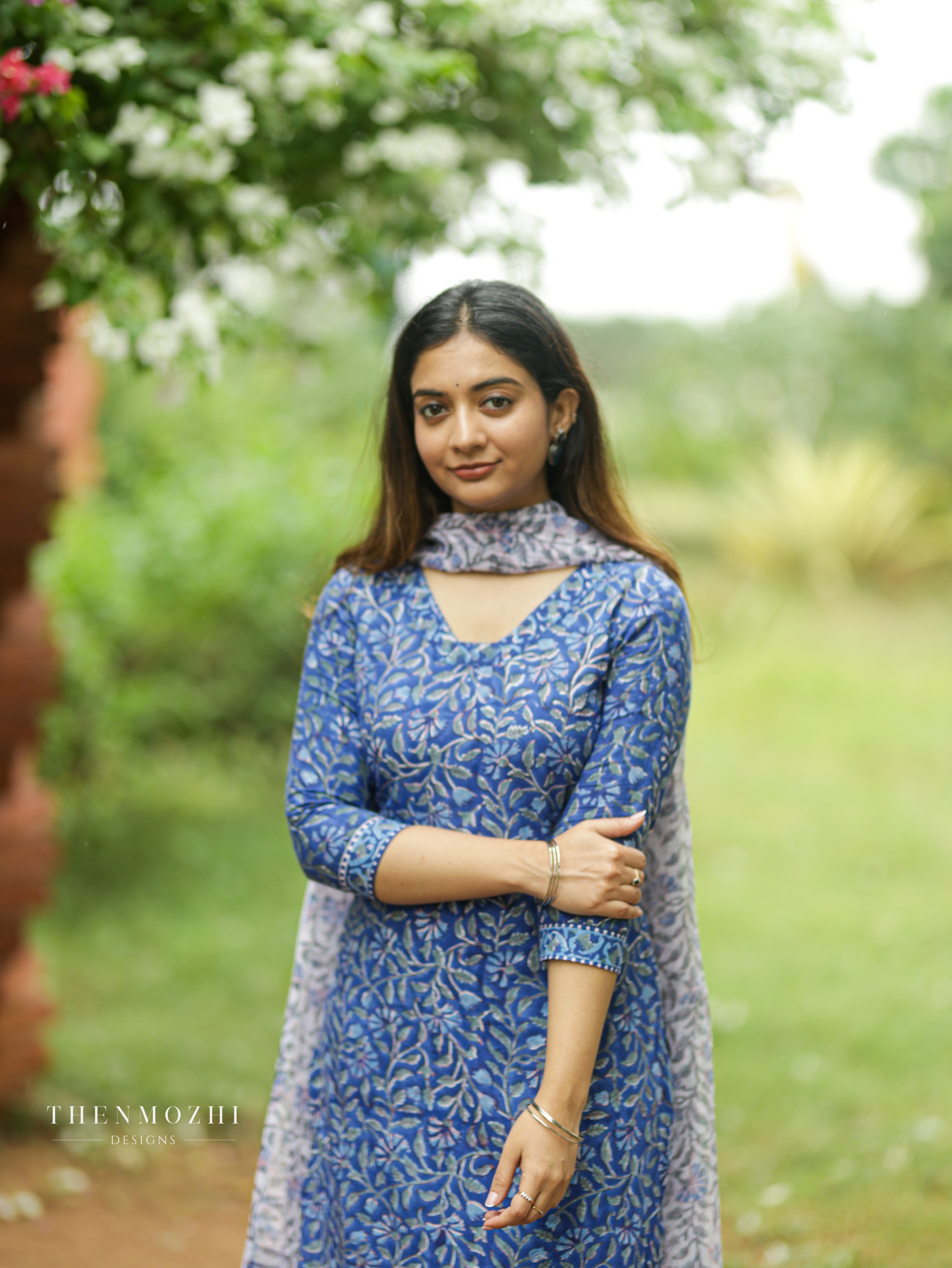 Back Corset-Style Lacing Royal blue block printed salwar suit