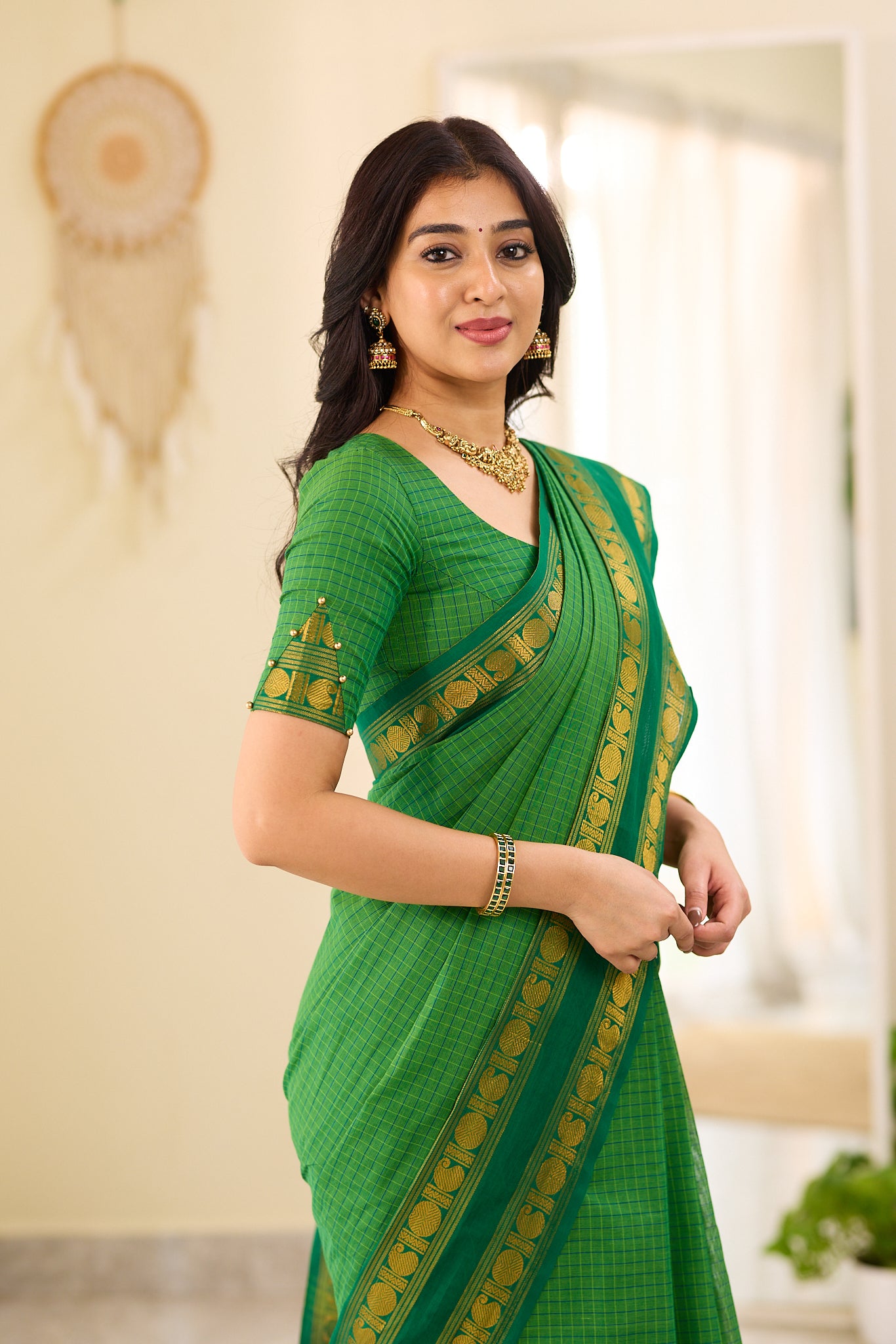 Royal Bottle Green Checked Chettinad Cotton Saree