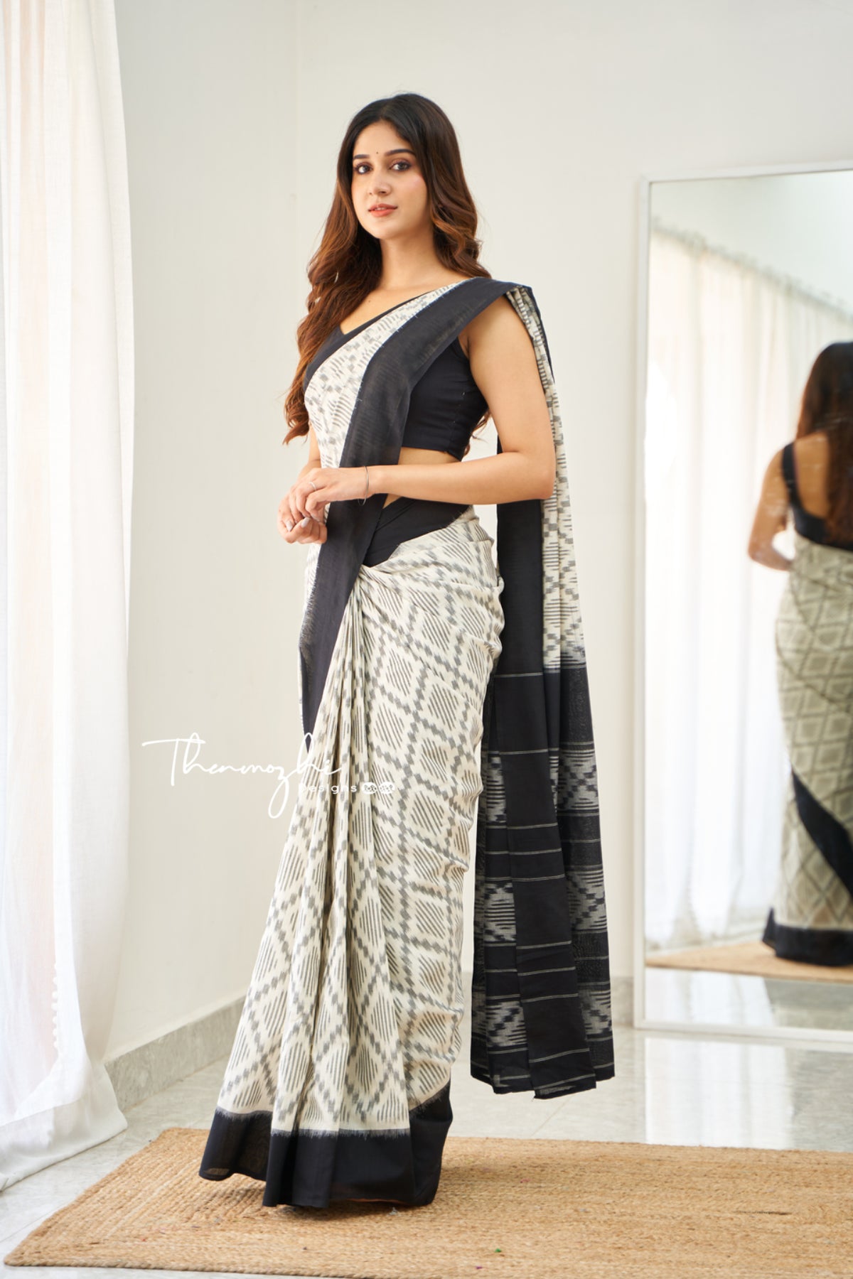 Blue & White Zig-Zag Print Mul-Cotton Saree – Mytr