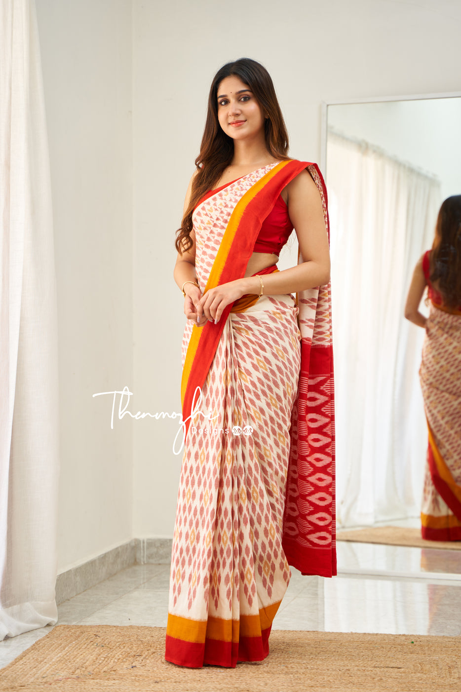 Buy Kashvi Sarees Women Red Checks Art Silk Single Saree Online at Best  Prices in India - JioMart.