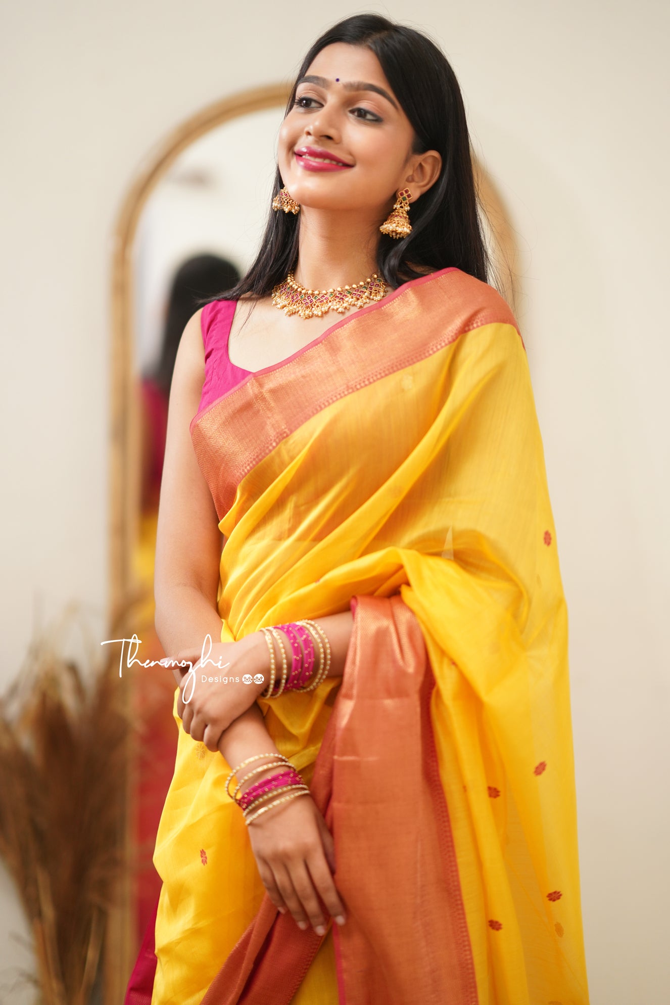 Bright Yellow with Pink Border Maheshwari Silk Handloom Cotton Saree