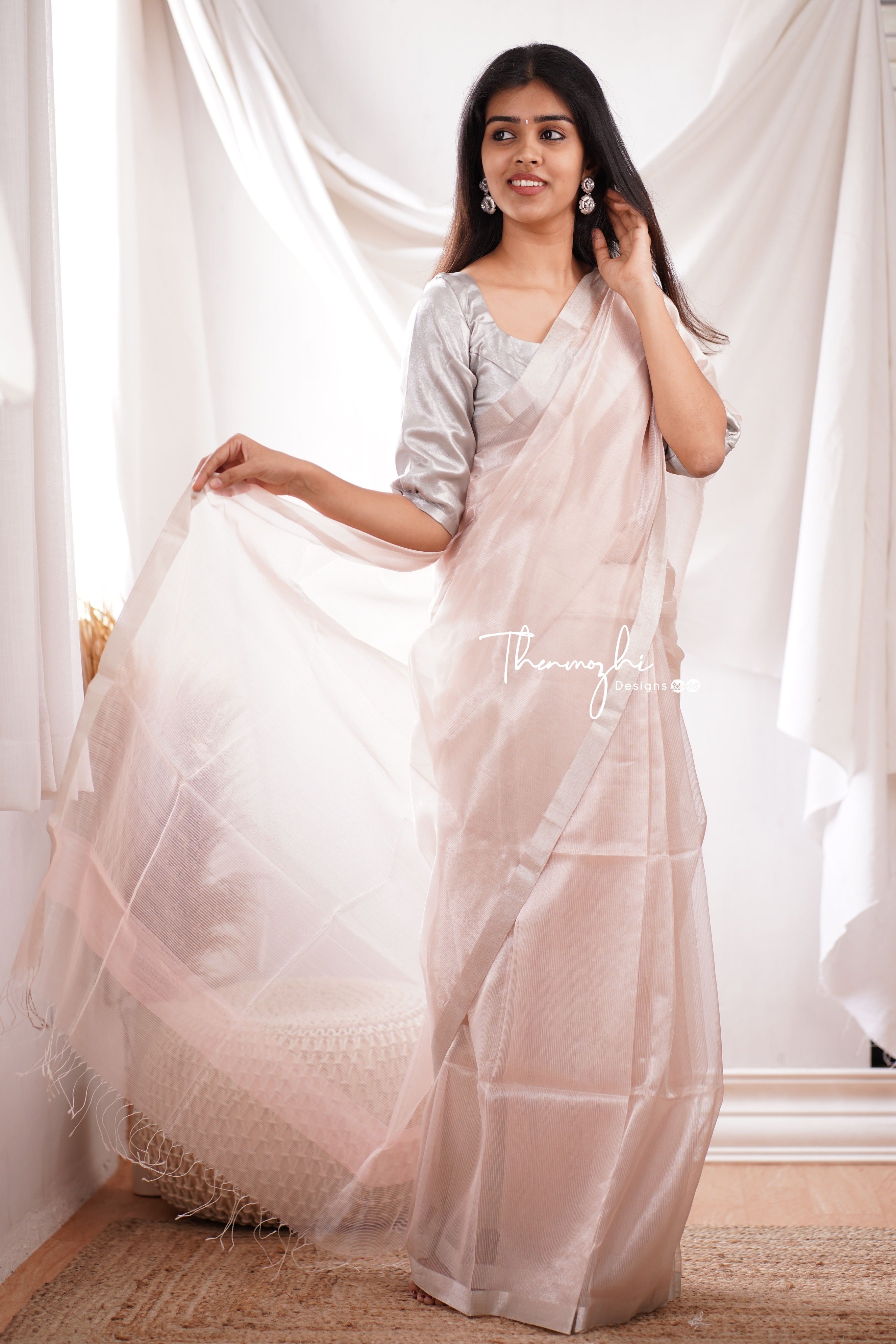 Classy Peach Maheshwari Tissue Silk Handloom Cotton Saree