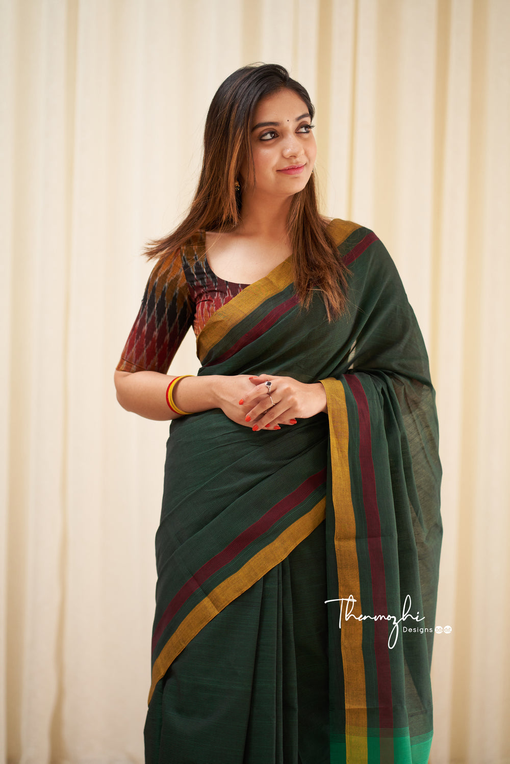 Grey Mangalagiri Jute Silk Saree with Colorblocked Contrast Color Striped Border & Pallu main image 1